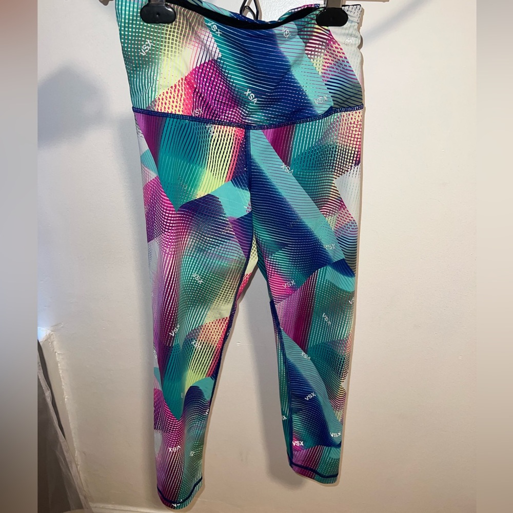 Victoria’s Secret VSX Sport multi-color Capri